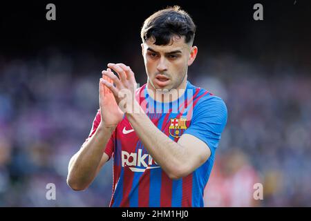 Barcelona, Spanien. 6th. Februar 2022. Pedri in Aktion beim Spiel der La Liga zwischen dem FC Barcelona und Atletico de Madrid im Camp Nou Stadion in Barcelona, Spanien. Quelle: Christian Bertrand/Alamy Live News Stockfoto