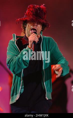 Turin Italien 2005-06-04 : Live-Konzert des Jamiroquai , der Sänger Jason Kay während der musikalischen Veranstaltung "Festivalbar 2005" Stockfoto