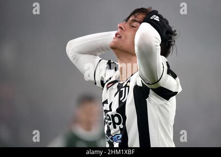 Turin, Italien. 06th. Februar 2022. Paulo Dybala vom FC Juventus reagiert während des Fußballspiels der Serie A 2021/2022 zwischen dem FC Juventus und Hellas Verona im Juventus-Stadion in Turin (Italien) am 6th. Februar 2022. Foto Federico Tardito/Insidefoto Kredit: Insidefoto srl/Alamy Live News Stockfoto