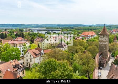 Ein Foto von Siedlungen in Rothenburg ob der Tauber, einer deutschen Stadt, die für ihre mittelalterliche Architektur bekannt ist Stockfoto