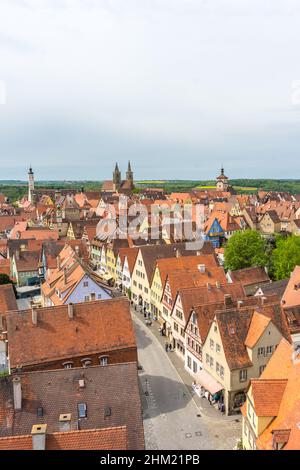 Foto von Siedlungen in Rothenburg ob der Tauber, einer deutschen Stadt, die für ihre mittelalterliche Architektur bekannt ist Stockfoto