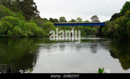 Cobham Bridge, die den State Highway 1 durch Hamilton über den Waikato River führt Stockfoto