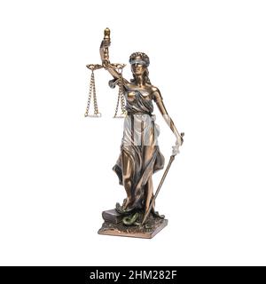 Die Statue der Gerechtigkeit - Lady Justice oder Iustitia isoliert auf weißem Hintergrund Stockfoto