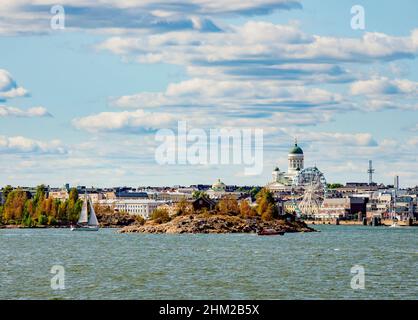 Südhafen und Skyline im Stadtzentrum, Helsinki, Uusimaa County, Finnland Stockfoto