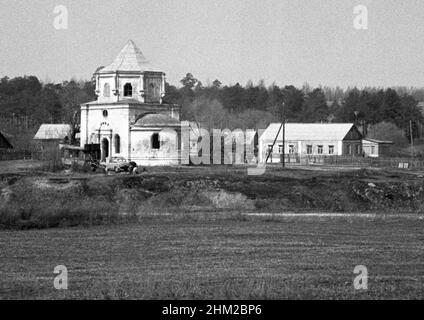 Kirche, Puschtschino-Moskauer Straße, Russland, UdSSR, April 25, 1976 Stockfoto