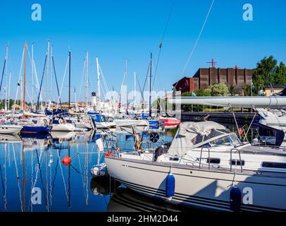 Blick über Wasahamnen Marina zum Vasa Museum, Stockholm, Kreis Stockholm, Schweden Stockfoto