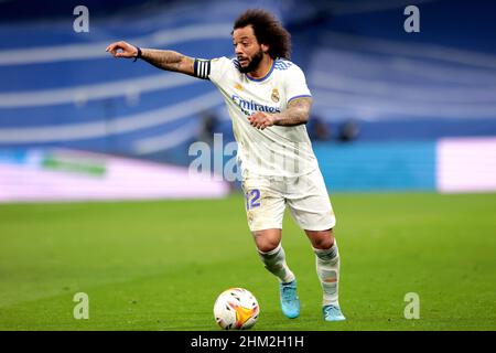 Madrid, Spanien. 06th. Februar 2022. Madrid Spanien; 02.06.2022.- Real Madrid gegen Granada Spiel der spanischen Fußball La Liga am Spieltag 23 im Santiago Bernabeu Stadion in Madrid statt. Real Madrid Spieler Marcelo Final Score 1-0 Real Madrid Gewinner Credit: Juan Carlos Rojas/dpa/Alamy Live News Stockfoto