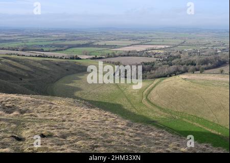 The Manger aus der Nähe des Gipfels des White Horse Hill in der Nähe des Dorfes Uffington, Oxfordshire Stockfoto