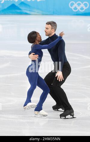 Peking, China. 7th. Februar 2022. Vanessa James/Eric Radford (CAN) 7. Februar 2022 Eiskunstlauf, Paar-Skating, Freilauf, Team-Event während der Olympischen Winterspiele 2022 in Peking im Capital Indoor Stadium, Peking, China. Kredit: Enrico Calderoni/AFLO SPORT/Alamy Live Nachrichten Stockfoto