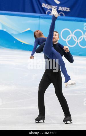 Peking, China. 7th. Februar 2022. Vanessa James/Eric Radford (CAN) 7. Februar 2022 Eiskunstlauf, Paar-Skating, Freilauf, Team-Event während der Olympischen Winterspiele 2022 in Peking im Capital Indoor Stadium, Peking, China. Kredit: Enrico Calderoni/AFLO SPORT/Alamy Live Nachrichten Stockfoto