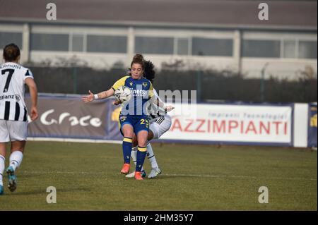 Sinergy Stadium, Verona, Italien, 06. Februar 2022, Alessia Rognoni (Verona) während der Hellas Verona Women vs Juventus FC - Italienische Fußballserie A Wom Stockfoto