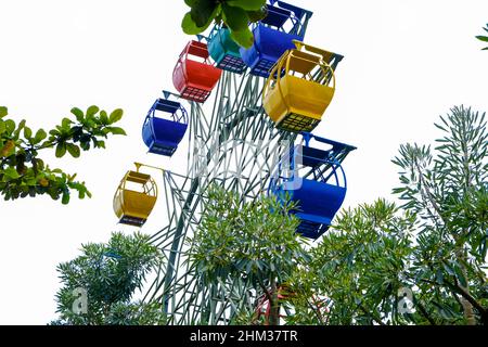 Lampung, Indonesien, Februar 06 2022- der 'Slanik Waterpark' ist einer der größten Wasserparks in Lampung. Nicht nur das, sondern in diesem Wasserpark gibt es Stockfoto