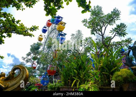 Lampung, Indonesien, Februar 06 2022- der 'Slanik Waterpark' ist einer der größten Wasserparks in Lampung. Nicht nur das, sondern in diesem Wasserpark gibt es Stockfoto