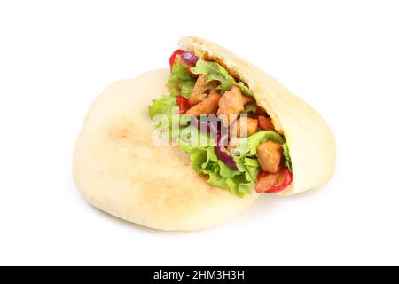 Pita mit Huhn isoliert auf weißem Hintergrund Stockfoto