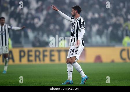 Turin, Italien. 06th. Februar 2022. Daniele Rugani von Juventus FC zeigt während der Serie Ein Spiel zwischen Juventus FC und Hellas Verona FC im Allianz Stadium am 6. Februar 2022 in Turin, Italien. Quelle: Marco Canoniero/Alamy Live News Stockfoto