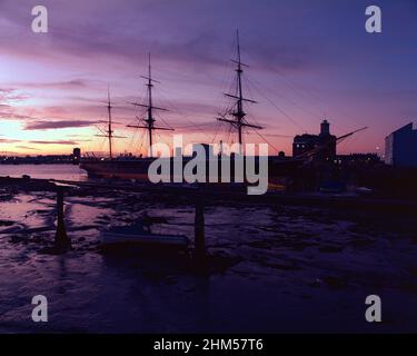 Portsmouth, Großbritannien - 19. Januar 2022: Das Hafen- und Kulturschiff HMS Warrior am Nachmittag. Stockfoto