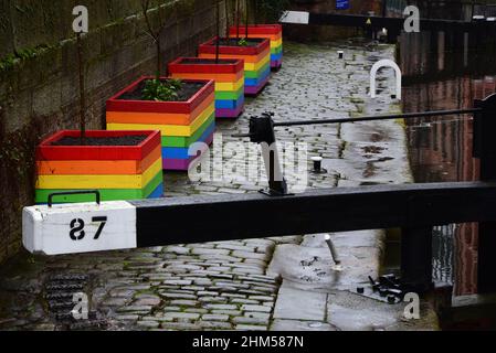 Rochdale Canal im Schwulendorf von Manchester Stockfoto