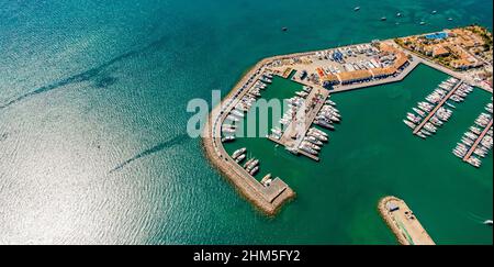 Luftbild, Hafen von Alcudia, Yachthafen, Segelboote, Port d'Alcúdia, Türkisfarbenes Wasser, Alcudia, Pla de na Tesa, Cabaneta (Sa), Mallorca, Baleareninsel, B Stockfoto