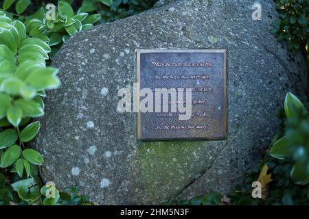 Hinter der ersten Pfarrkirche in der Innenstadt von Lexington neben Village Green. Sie finden diesen Friedhof hinter der Kirche und es enthält Gräber von EA Stockfoto