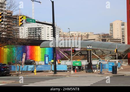 Ausgang der Metro-Station Crystal City, umgebende Bauarbeiten Stockfoto