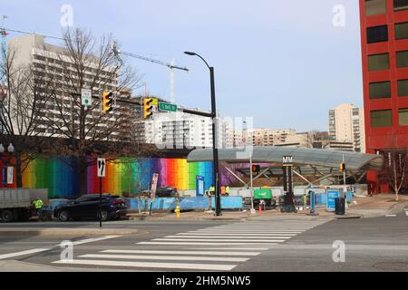 Ausgang der Metro-Station Crystal City, umgebende Bauarbeiten Stockfoto