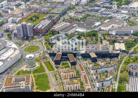 Luftaufnahme, Firmenzentrale Funke Mediengruppe, Jakob-Funke-Platz 1, Grüne Mitte Essen, Westviertel, Essen, Ruhrgebiet, Nordrhein-Westfalen, G Stockfoto