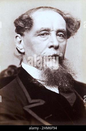 Ein Porträt des englischen Schriftstellers Charles Dickens aus dem Jahr 1867, als er 55 Jahre alt war Stockfoto