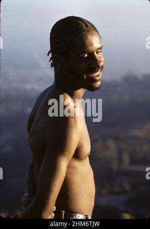 LOS ANGELES, KALIFORNIEN. - 15. SEPTEMBER 1972: Stevie Wonder während einer Fotosession im Griffith Park am 15. September 1972 in Los Angeles, Kalifornien. Bild: Jeffrey Mayer / Rock Negative / MediaPunch Stockfoto