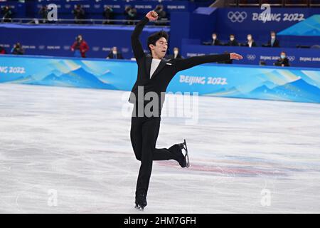 Peking, China. 08th. Februar 2022. Nathan Chen aus den USA tritt bei den Olympischen Winterspielen 2022 in Peking am 8. Februar 2022 im Capital Indoor Stadium beim Einzelfigure Skating-Wettbewerb der Männer auf. Foto von Richard Ellis/UPI Credit: UPI/Alamy Live News Stockfoto