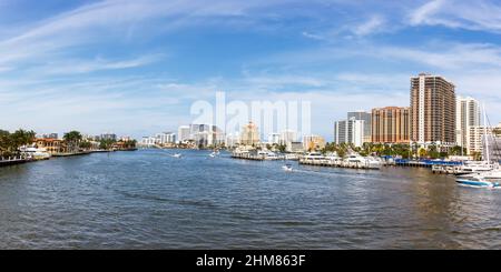 Fort Lauderdale Skyline Florida Downtown Panorama Banner Stadt Marina Boote Boot Stockfoto