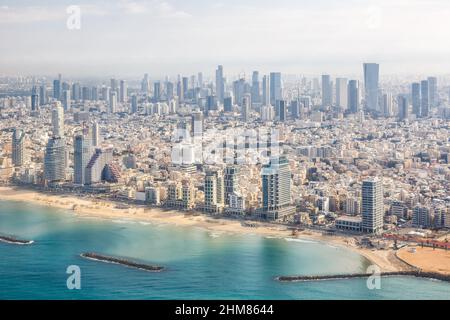 Skyline von Tel Aviv Israel Strand Luftaufnahme Foto Stadt Meer Wolkenkratzer Fotografie Stockfoto