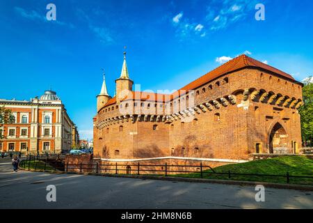 Der Krakauer Barbiker, ein befestigter Vorposten der Stadtmauer. Das historische Zentrum der Stadt Krakau, Polen, Europa. Stockfoto