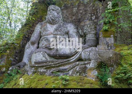 Neptun, der Sacro Bosco, Heiliger Hain umgangssprachlich Park der Monster genannt, XVI Jahrhundert, Parco dei Mostri auf Italienisch, Bomarzo, Latium, Italien, Euro Stockfoto