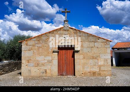 Kapelle des Heiligen Geistes, Dorf Idanha-a-Velha, Serra da Estrela, Beira Alta, Portugal Stockfoto