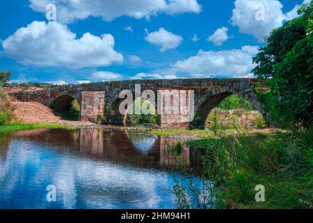 Alte Brücke, Dorf Idanha-a-Velha, Serra da Estrela, Beira Alta, Portugal Stockfoto