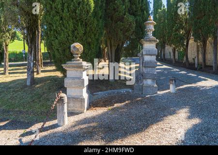 Villa Origo, La Foce von Chianciano Terme, das italienische historische Haus und seine Gärten sind auf der ganzen Welt auf den Hügeln mit Blick auf die VA berühmt Stockfoto