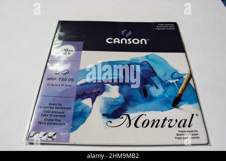 Canson Marke Montaval Aquarell 300 g/qm hergestellt in Frankreich, vermarktet in Indien, frei mit Doms stationäre Firma Vorderansicht Stockfoto