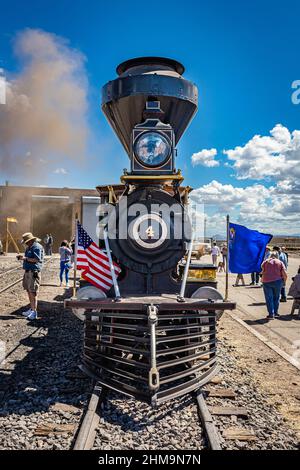 Antonito, CO - 23. August 2021: Die Baldwin-Dampflokomotive Eureka und Palisade 4 während eines öffentlichen Dampfauftriebses in der Cumbres und Toltec Railroa Stockfoto