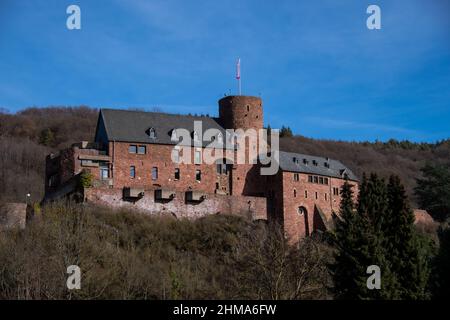 Schöne Aussicht auf Schloss Hengebach auf der Rur in Heimbach Stockfoto