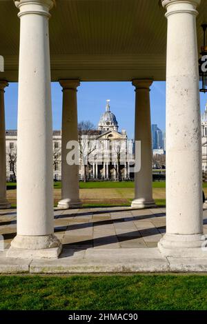 Das Old Royal Naval College vom Queen's House aus gesehen, Greenwich, London, Großbritannien. Stockfoto