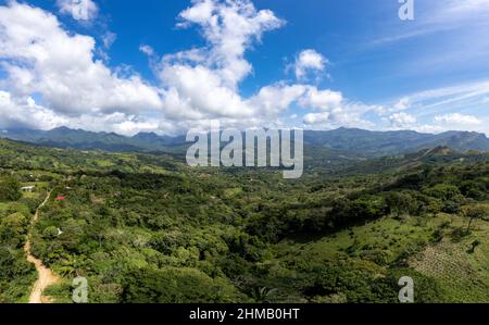 Anoramischer Blick auf das Santa Fe Tal, Panama Stockfoto