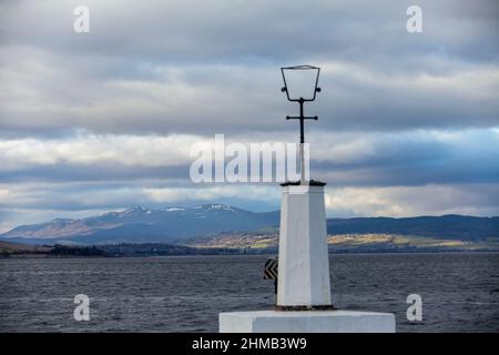 Das Ende / der Beginn des nördlichen Endes des Caledonischen Kanals in Inverness Stockfoto