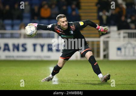 HARTLEPOOL, GROSSBRITANNIEN. FEB 8th Barrow-Torwart Paul Farman während des Spiels der Sky Bet League 2 zwischen Hartlepool United und Barrow im Victoria Park, Hartlepool am Dienstag, 8th. Februar 2022. (Kredit: Michael Driver | MI Nachrichten) Kredit: MI Nachrichten & Sport /Alamy Live Nachrichten Stockfoto