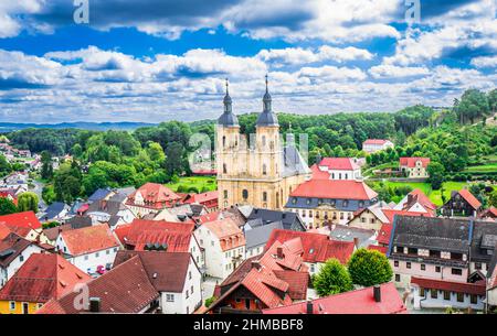 Dorf und Basilika von Goessweinstein in der Fränkischen Schweiz Stockfoto