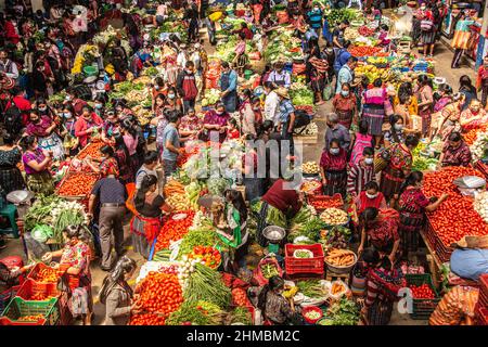 Der farbenfrohe Sonntagsmarkt in Chichicastenango, Guatemala Stockfoto