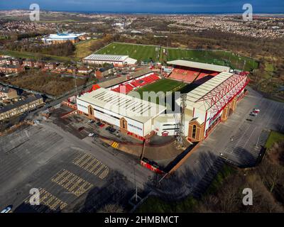 Das Oakwell Stadium ist ein Mehrzweckstadion in Barnsley, South Yorkshire, das hauptsächlich vom Barnsley Football Club für die Heimspiele genutzt wird, und Th Stockfoto