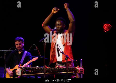 Glasgow, Schottland, 5th. Februar 2022. N’famady Kouyaté, Multi-Instrumentalist aus Guinea-Westafrika, trat am Glasgow Theatre Royal at CE auf Stockfoto