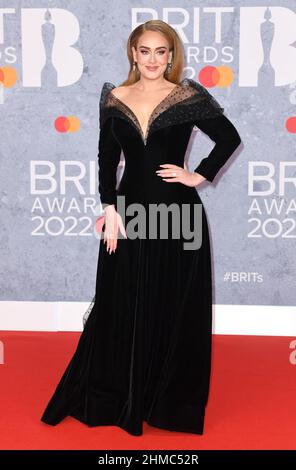 Adele nimmt an den Brit Awards am 8. Februar 2022, London, Großbritannien, Teil. Foto von Stuart Hardy/ABACAPRESS.COM Stockfoto