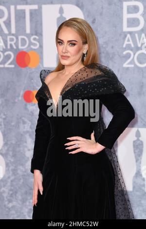 Adele nimmt an den Brit Awards am 8. Februar 2022, London, Großbritannien, Teil. Foto von Stuart Hardy/ABACAPRESS.COM Stockfoto