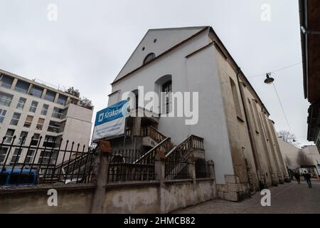 09-12-2021. krakau-polen. Außenansicht von Isaac Schul in der Kupa-Straße, im Stadtteil Kazimierz von Krakau, wegen Renovierungsarbeiten geschlossen Stockfoto